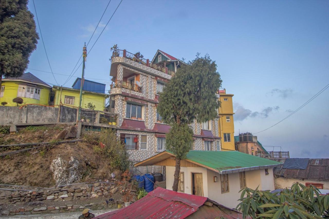 Stayapart - Potala Residency, Darjeeling ダージリン エクステリア 写真